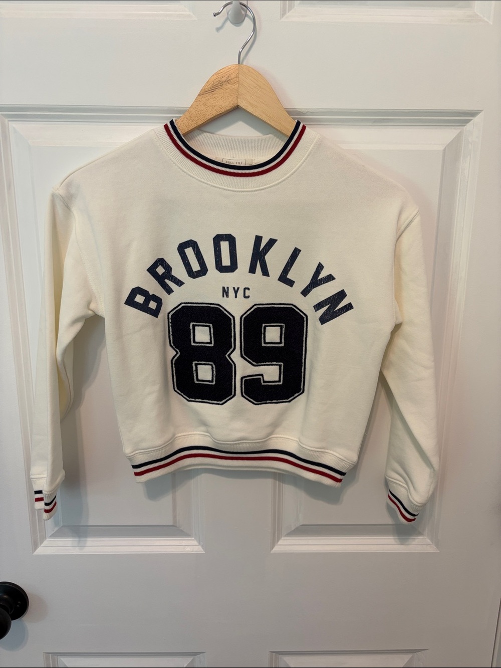 Full Tilt Cropped Cream Cropped Crewneck Sweatshirt